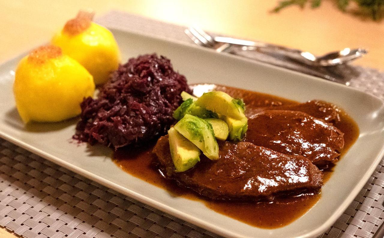 Hirsch *